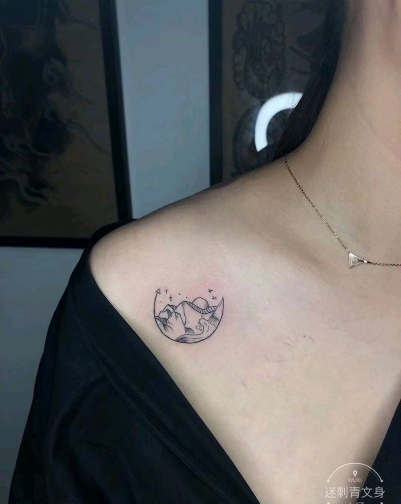 山水几合体纹身图片_胸部几何纹身图案