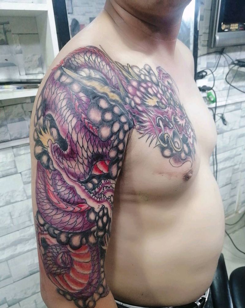 龙纹身图片_肩部胸部老传统纹身图案