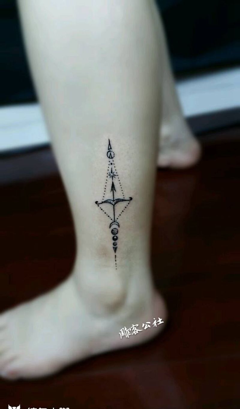 射手座纹身图片_腿部清新图腾纹身图案
