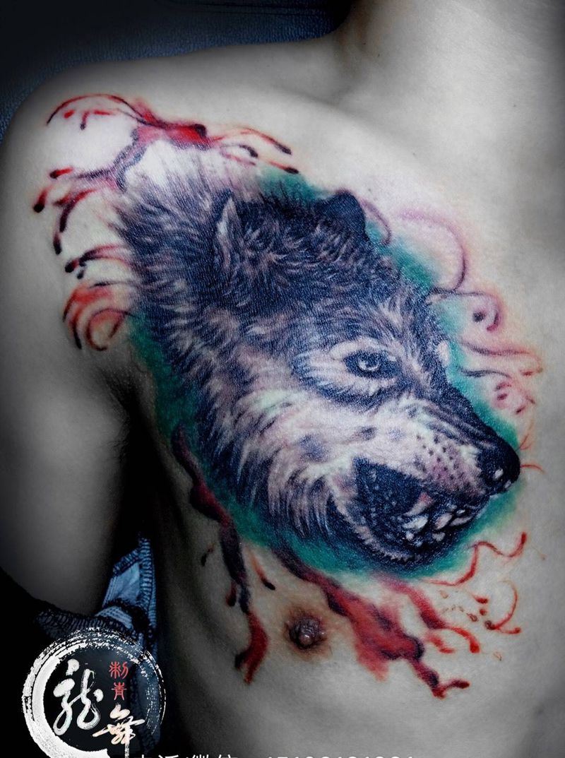 浴血重生纹身图片_动物写实胸部成品纹身图案
