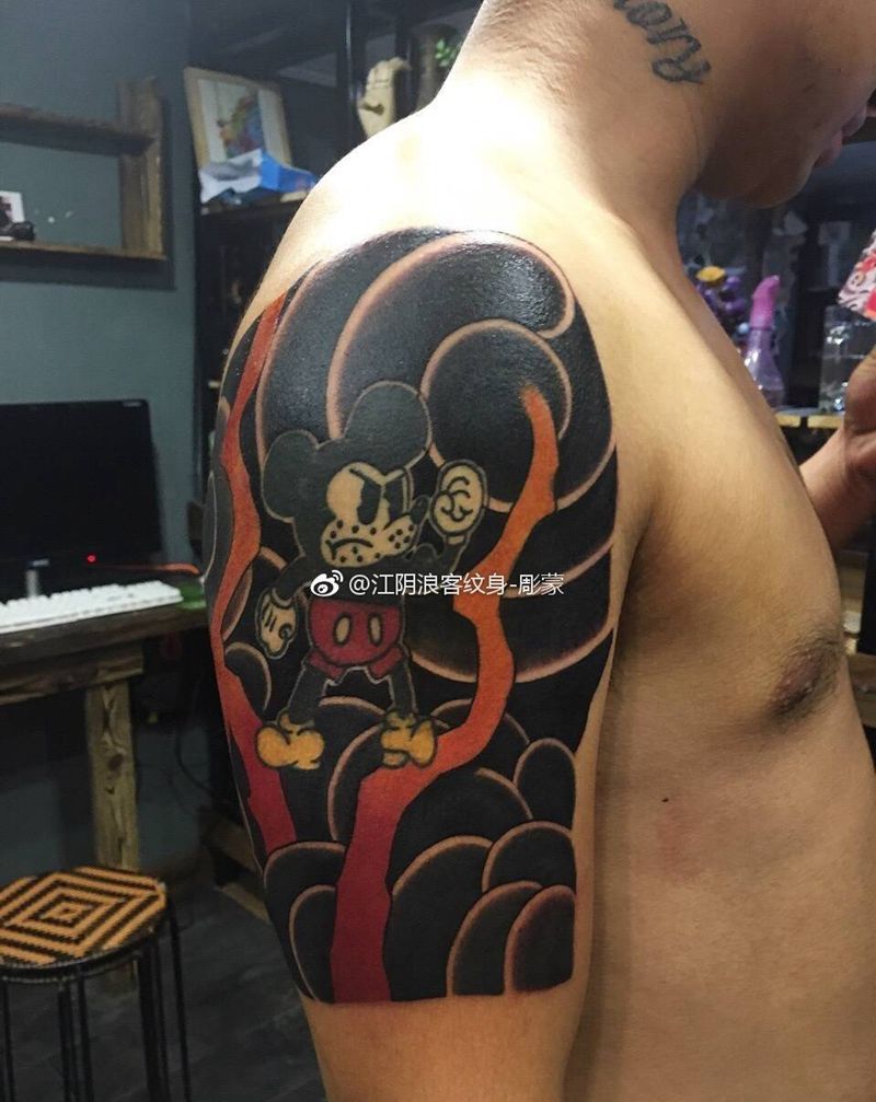 米奇世界纹身图片_传统纹身图案