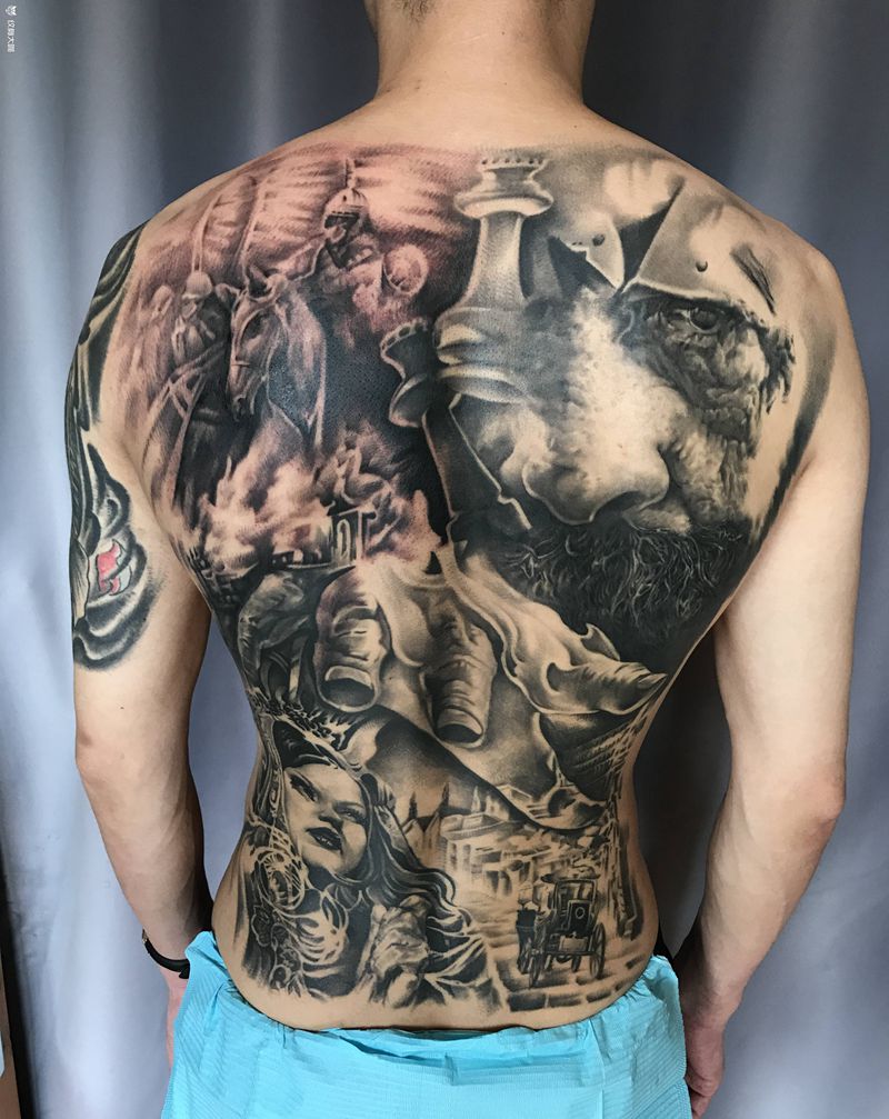 欧美后背纹身图片_背部欧美写实纹身图案