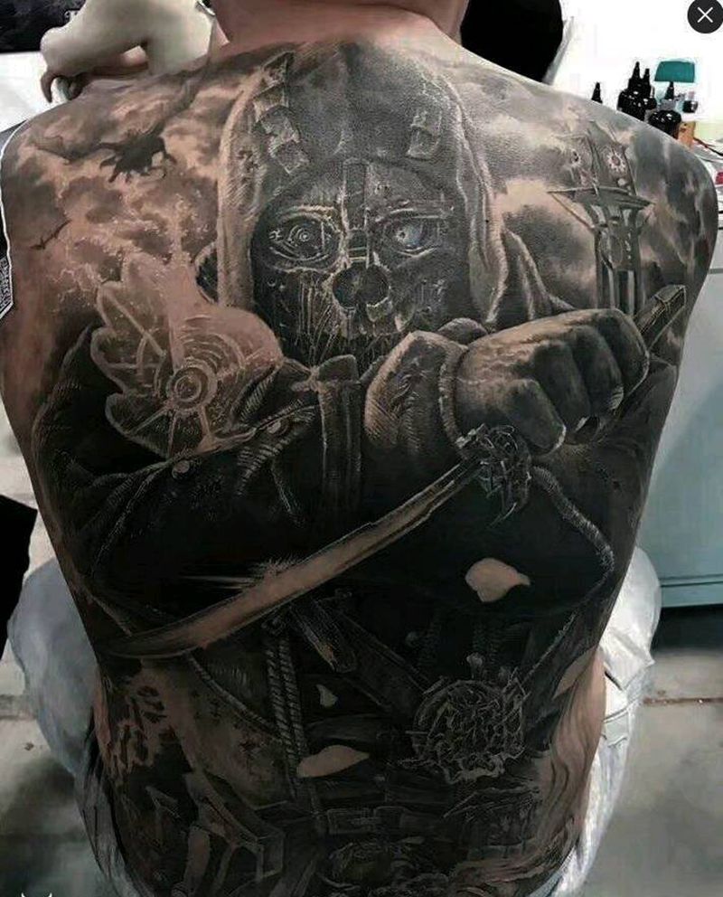 耻辱纹身图片_背部欧美写实纹身图案