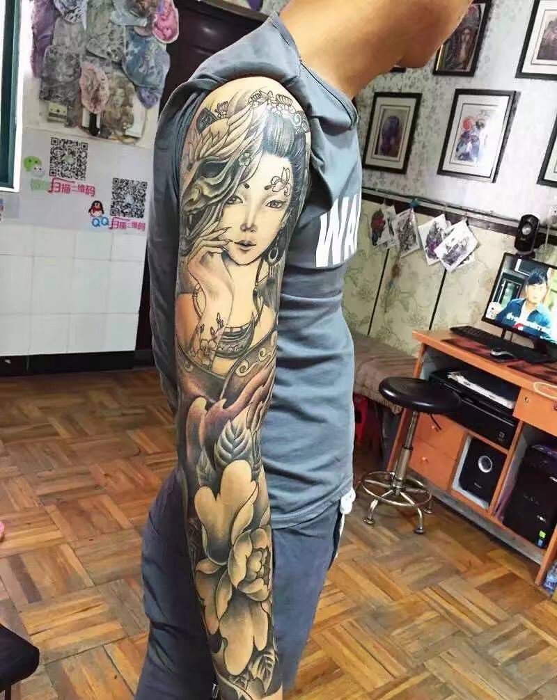 艺妓花臂纹身纹身图片_成品手臂欧美肖像人物原创静物纹身图案