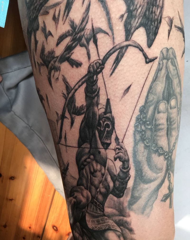 欧美风格纹身图片_腿部欧美写实纹身图案