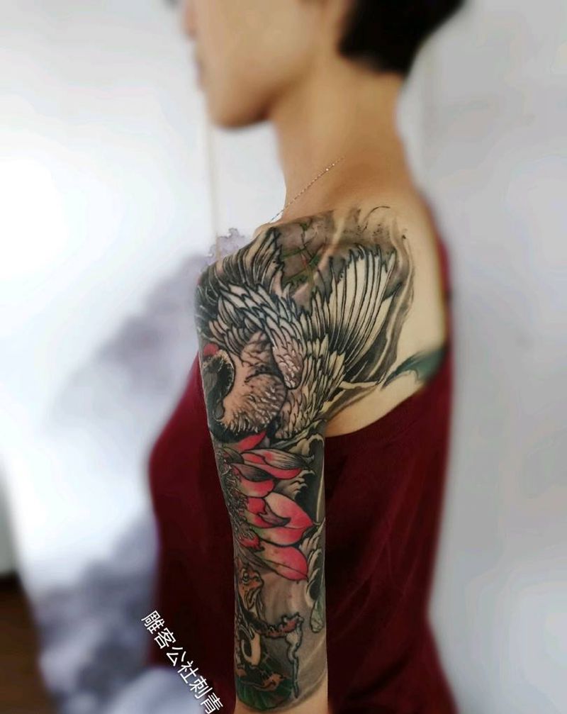 丹顶鹤纹身图片_手臂新传统纹身图案