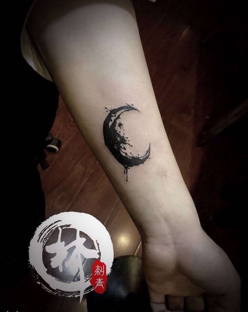 月亮纹身图片
