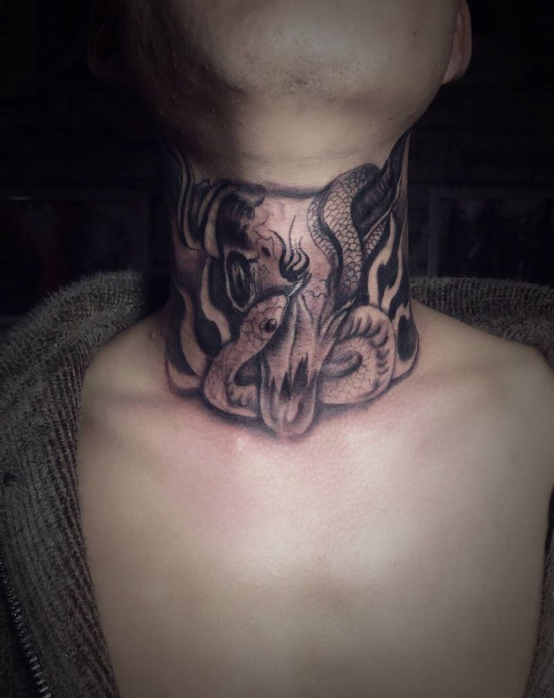 本年度最酸爽纹身图片_颈部纹身图案