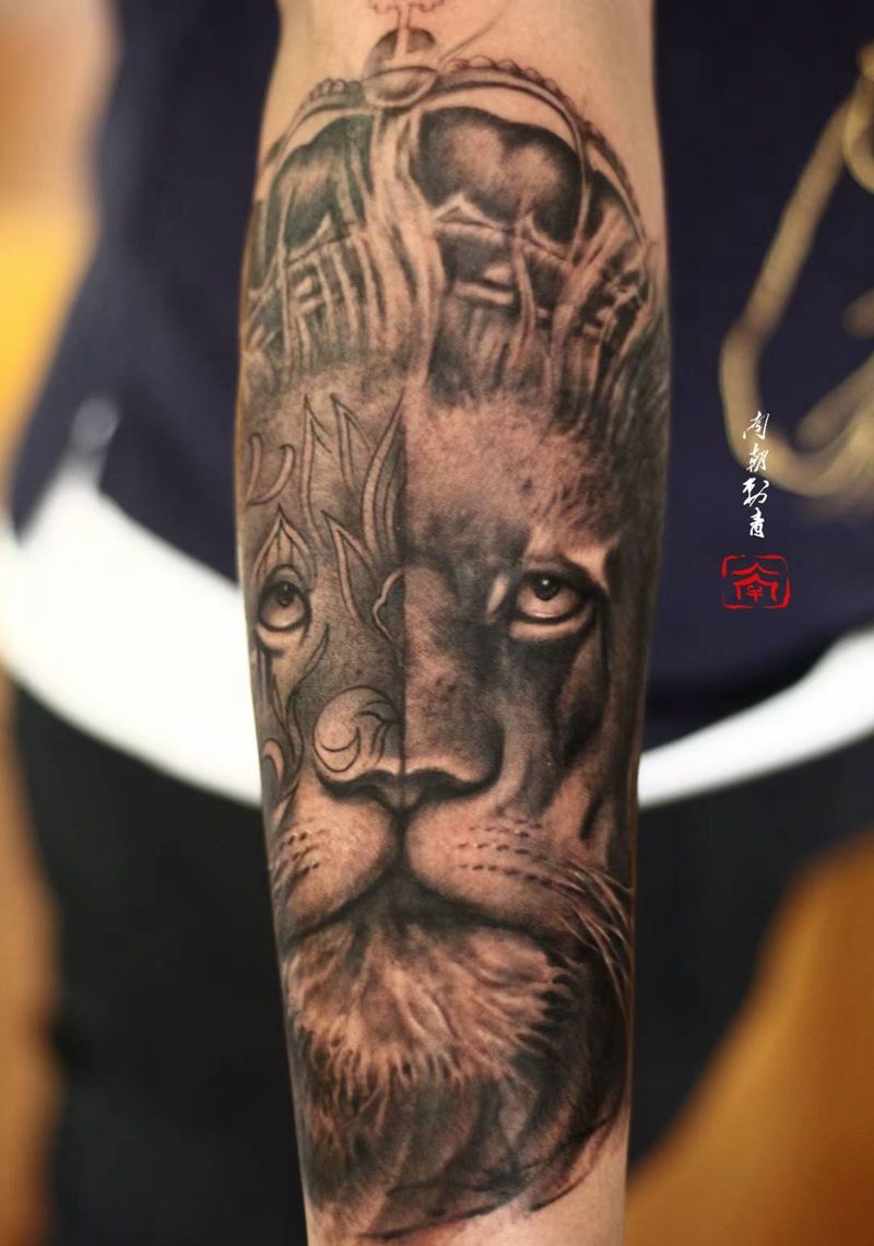 狮子纹身图片_手臂欧美写实纹身图案
