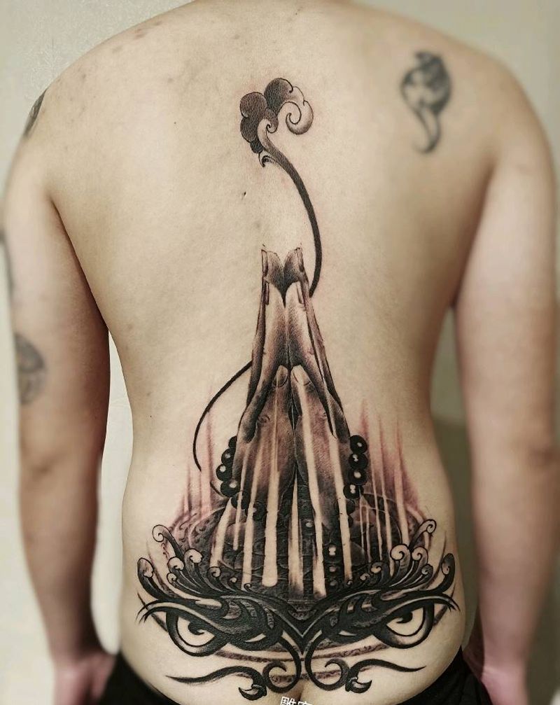 图腾修改纹身图片_背部欧美写实纹身图案