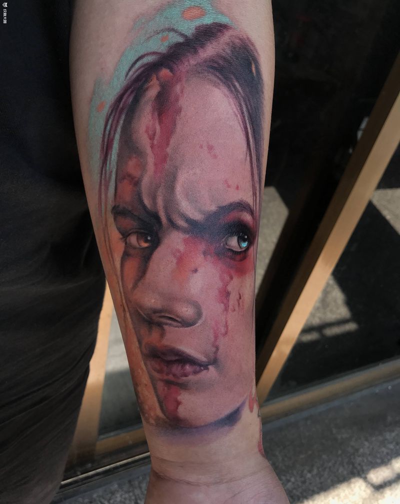 彩色写实纹身图片_手臂欧美写实纹身图案