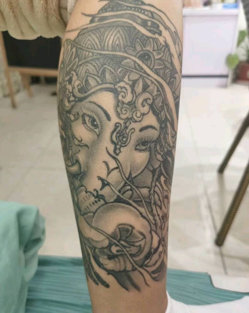 象神恢复后效果纹身图片_腿部新传统纹身图案