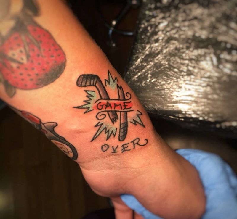 半臂添加纹身图片