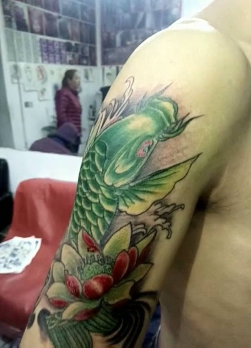 荷花锦鲤！年前小作纹身图片