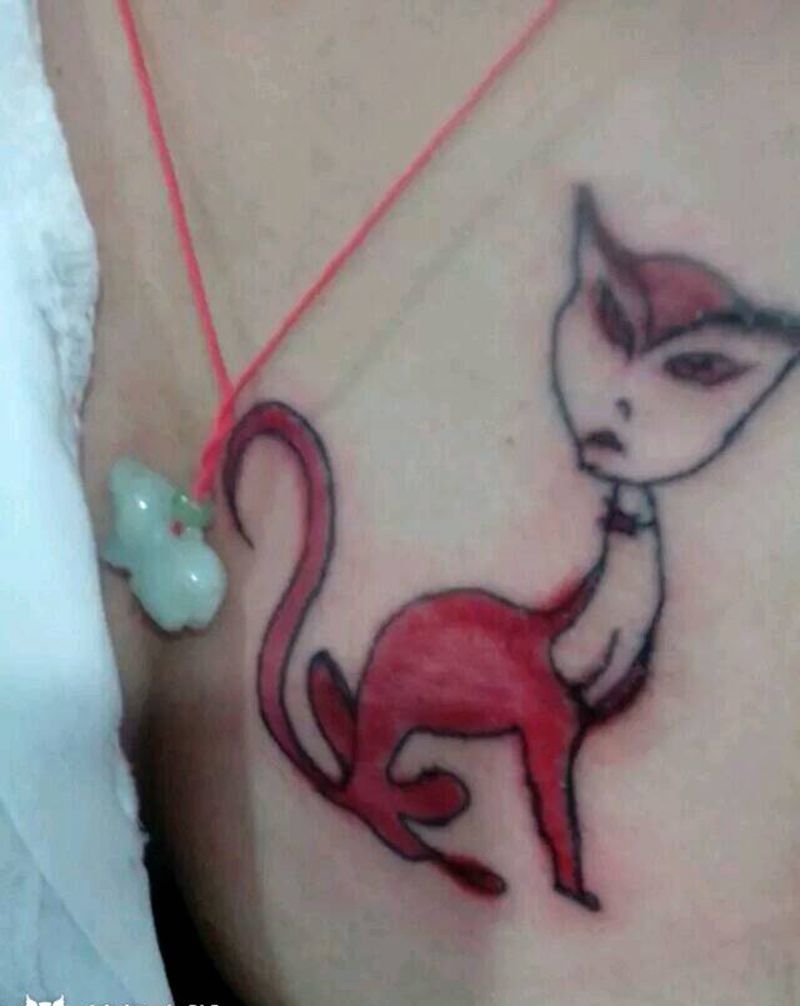 小狐狸五年前做的纹身图片