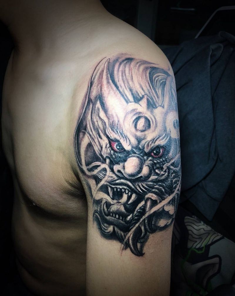 护佑龙胛纹身图片_肩部纹身图案