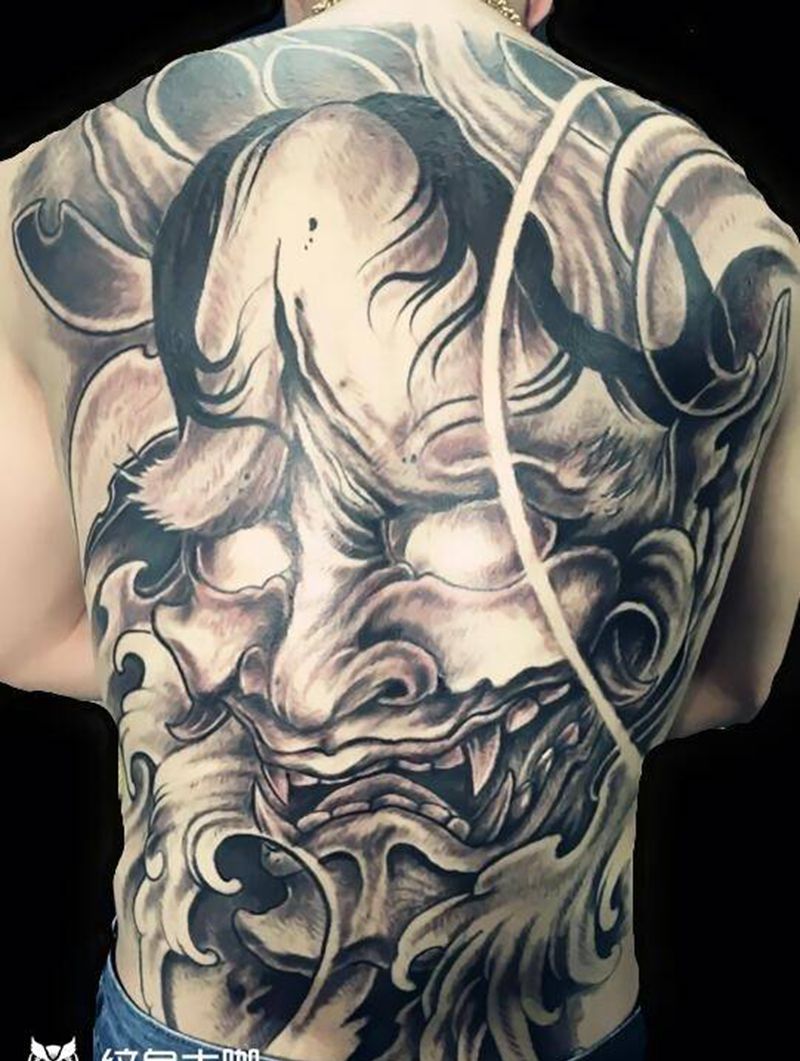 满背纹身图片_背部纹身图案