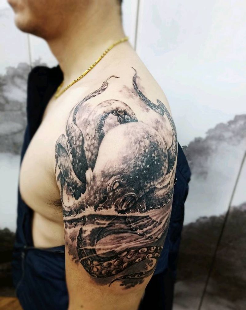 章鱼纹身图片_手臂欧美写实纹身图案