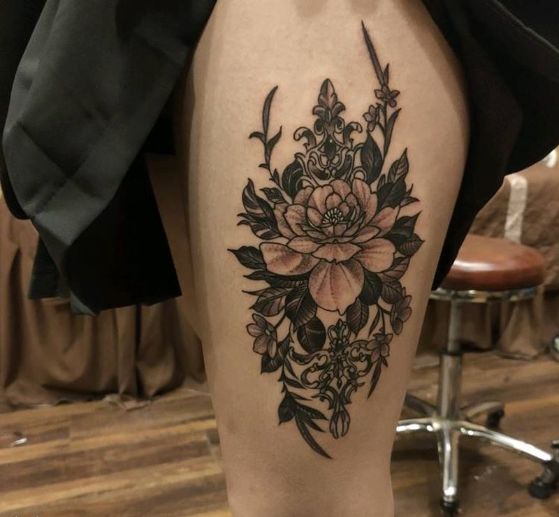 素花点刺纹身图片_腿部点刺纹身图案