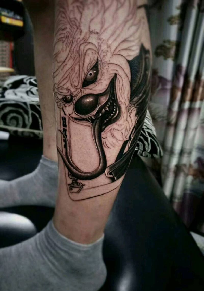 小丑未完成纹身图片_腿部纹身图案