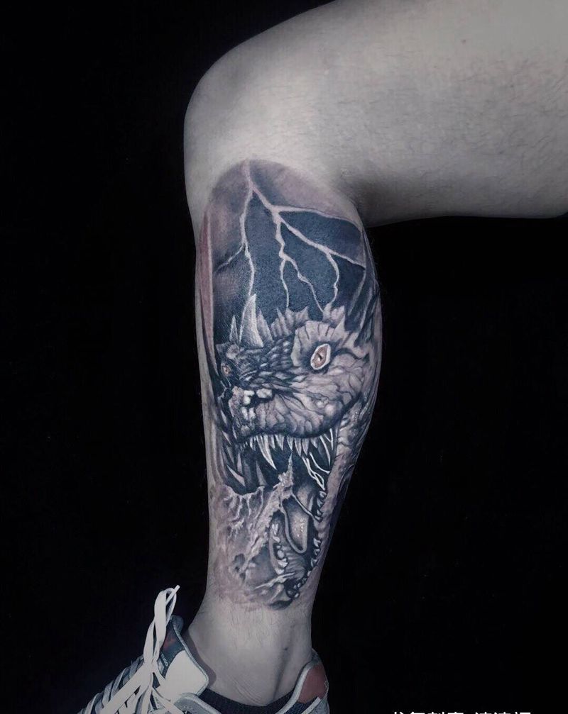 来左边给你画个龙纹身图片