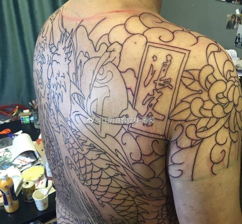 通体线条，连续三天，纹身图片