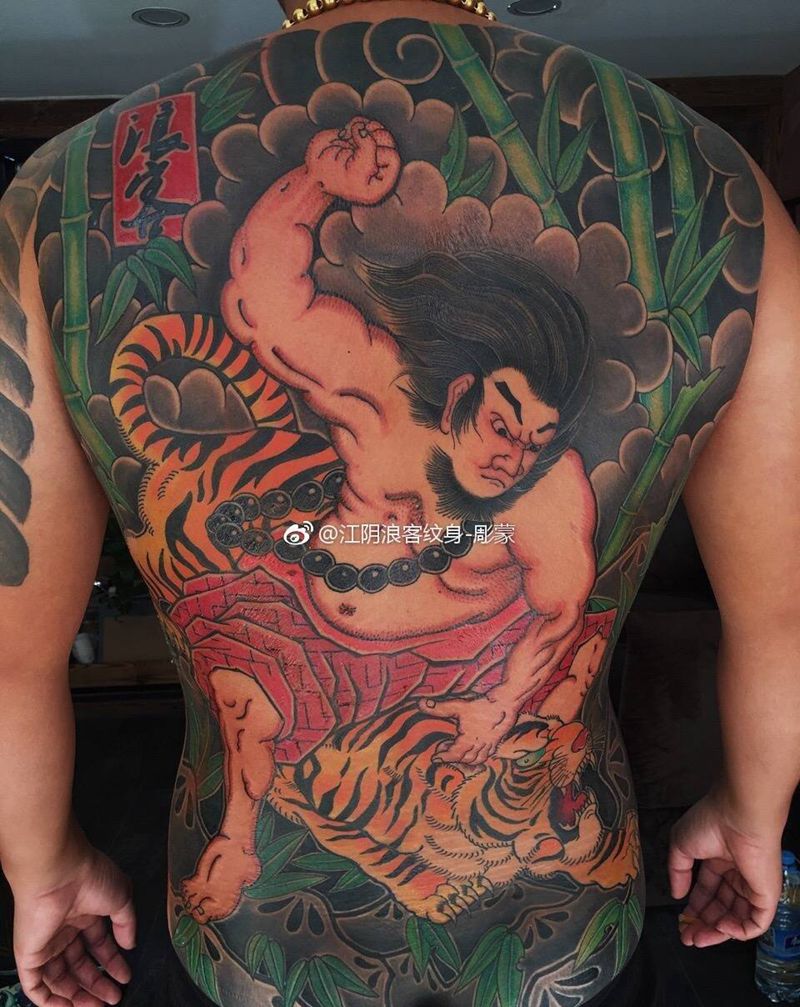 武松打虎纹身图片