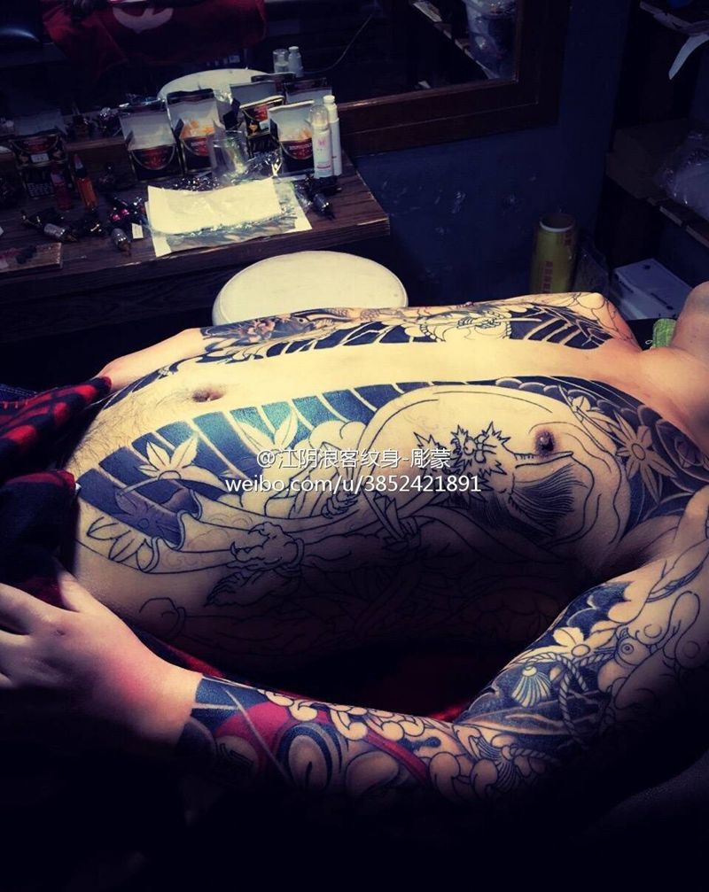 通体大工程纹身图片_传统背部腰部臀部胸部腹部手臂腿部手部脚部纹身图案