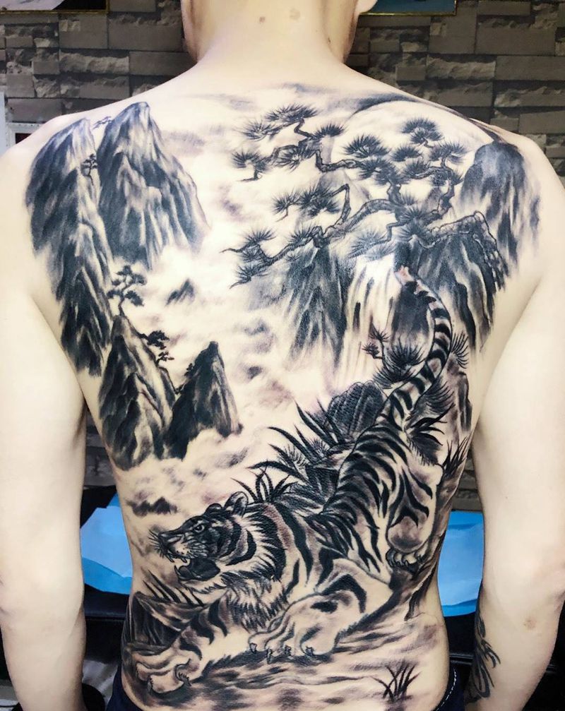 老图翻新纹身图片_成品背部传统原创纹身图案