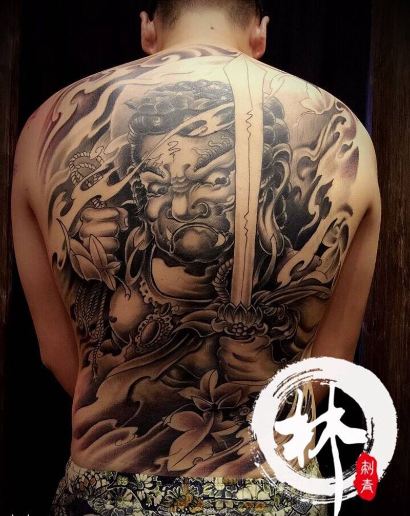 不动明王纹身图片