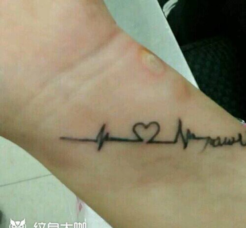 清新小作纹身图片