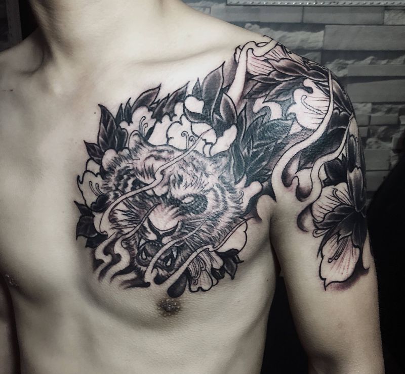 国风半胛纹身图片