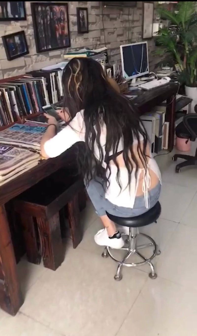 手麻豆女神纹身图片