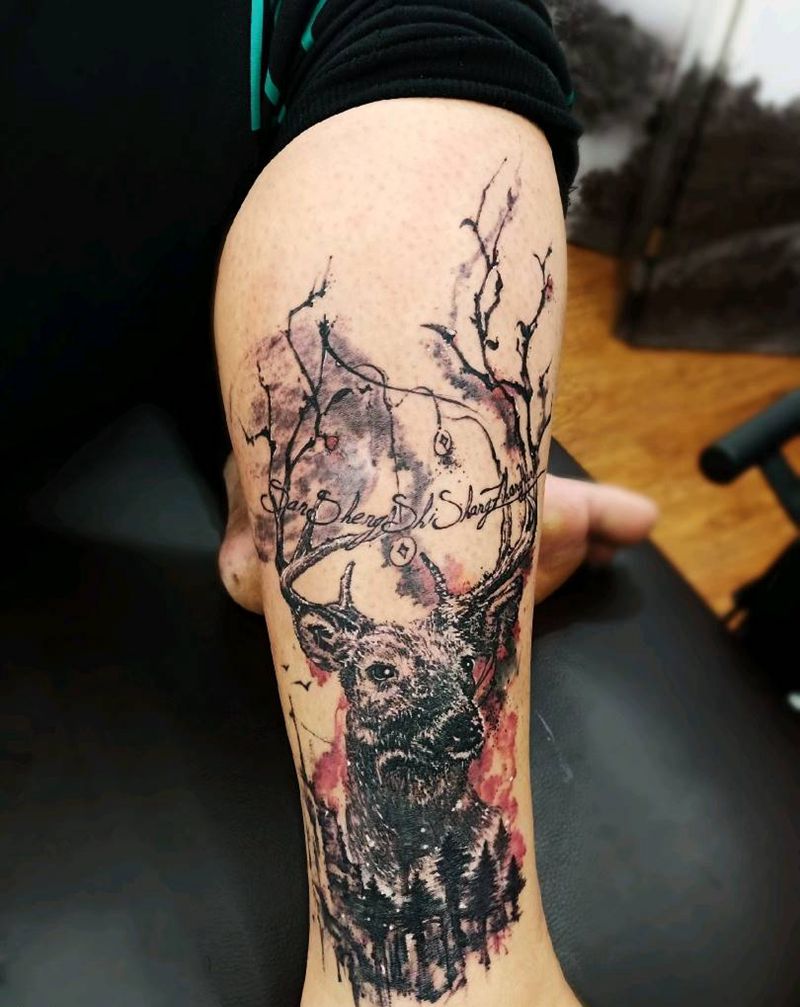 鹿纹身图片_脚部水墨欧美写实纹身图案