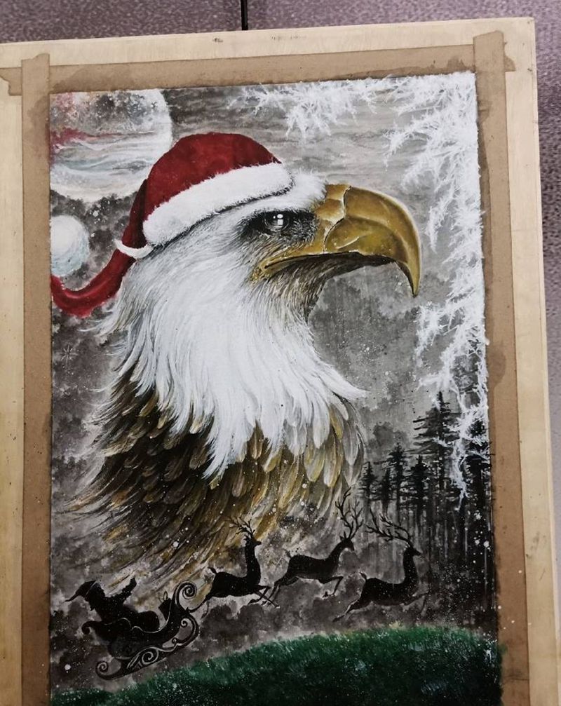 圣诞鹰纹身图片_背部水彩纹身图案
