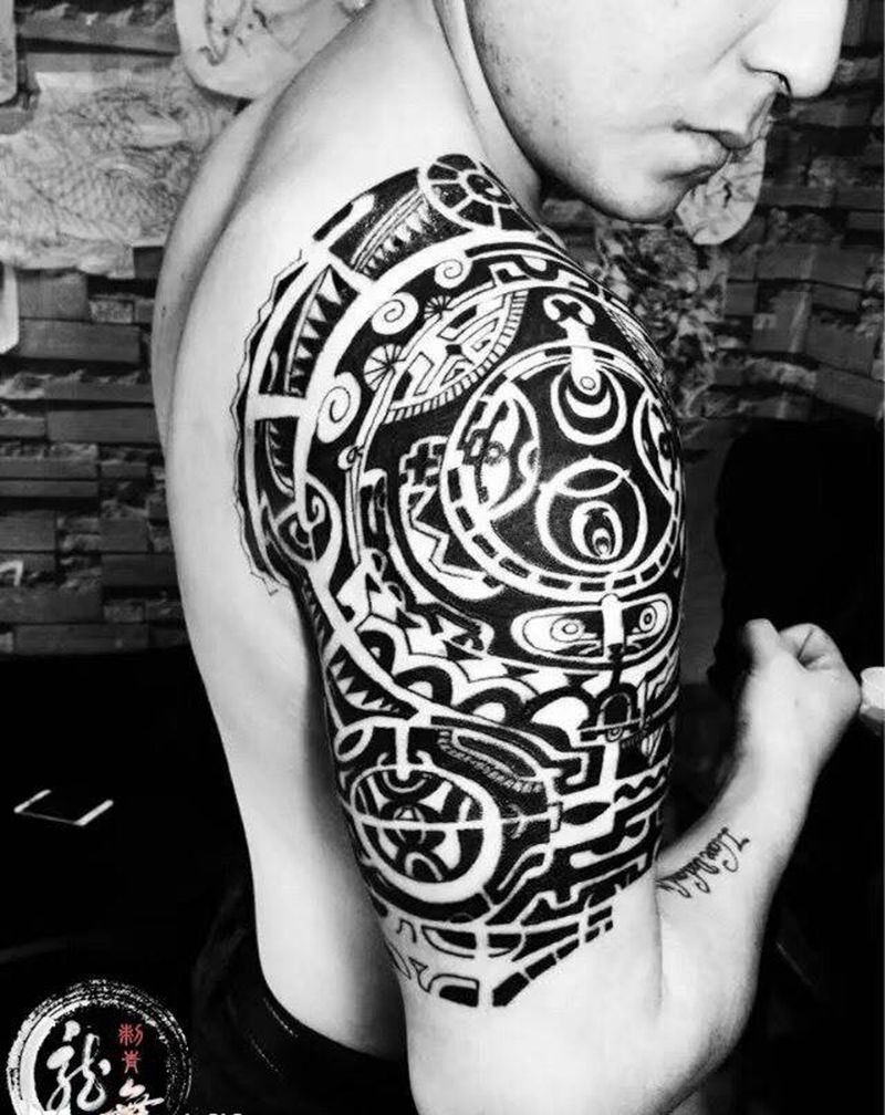 图腾纹身图片_成品手臂欧美图腾纹身图案