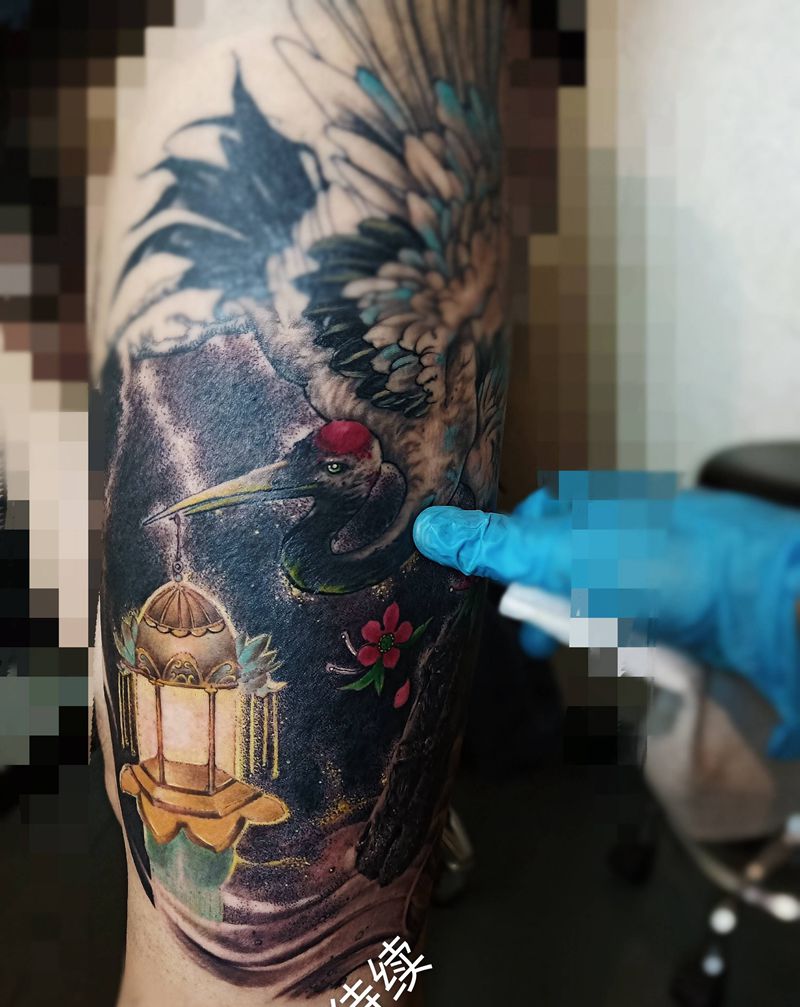 丹顶鹤纹身图片_腿部新传统纹身图案