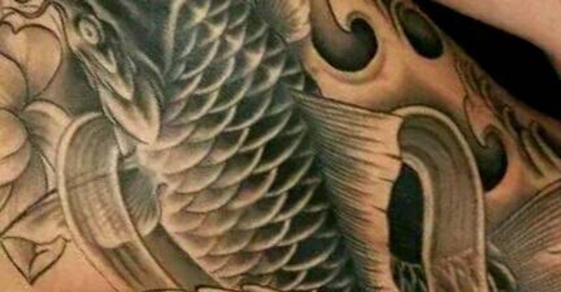 黑灰鱼非复街纹身图片