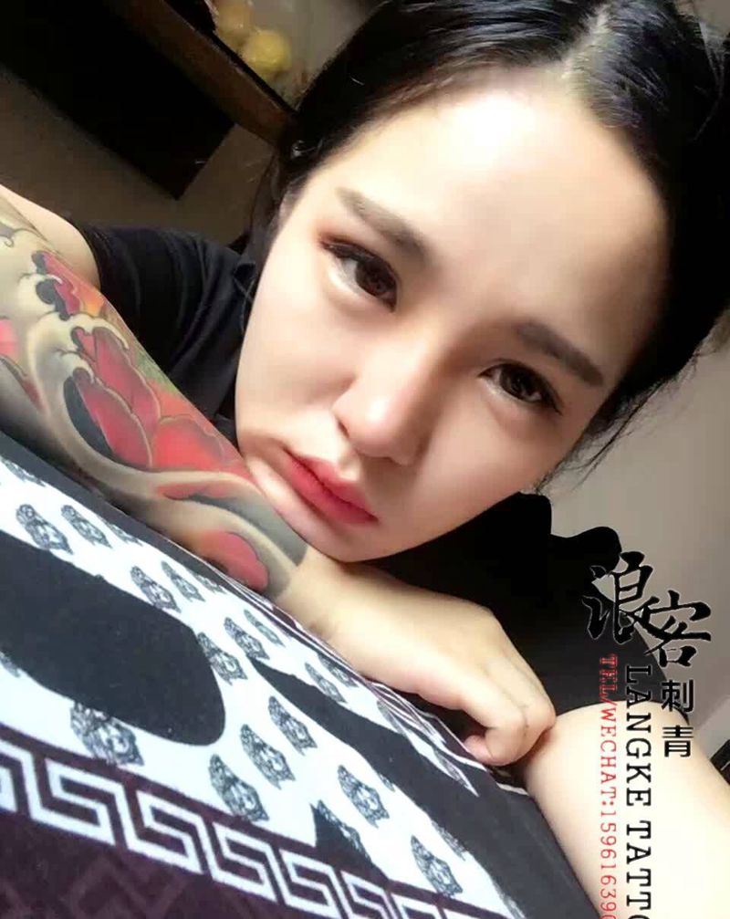 买家秀来啦纹身图片_传统成品手臂胸部臀部植物纹身图案