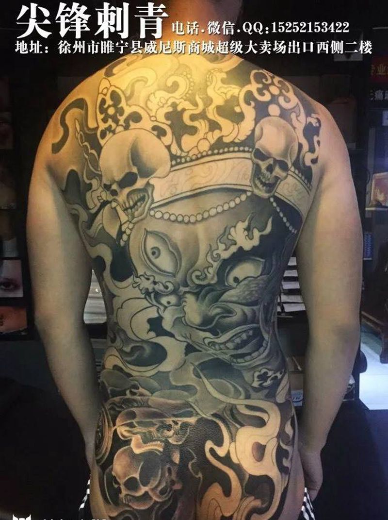 大黑天满背纹身图片