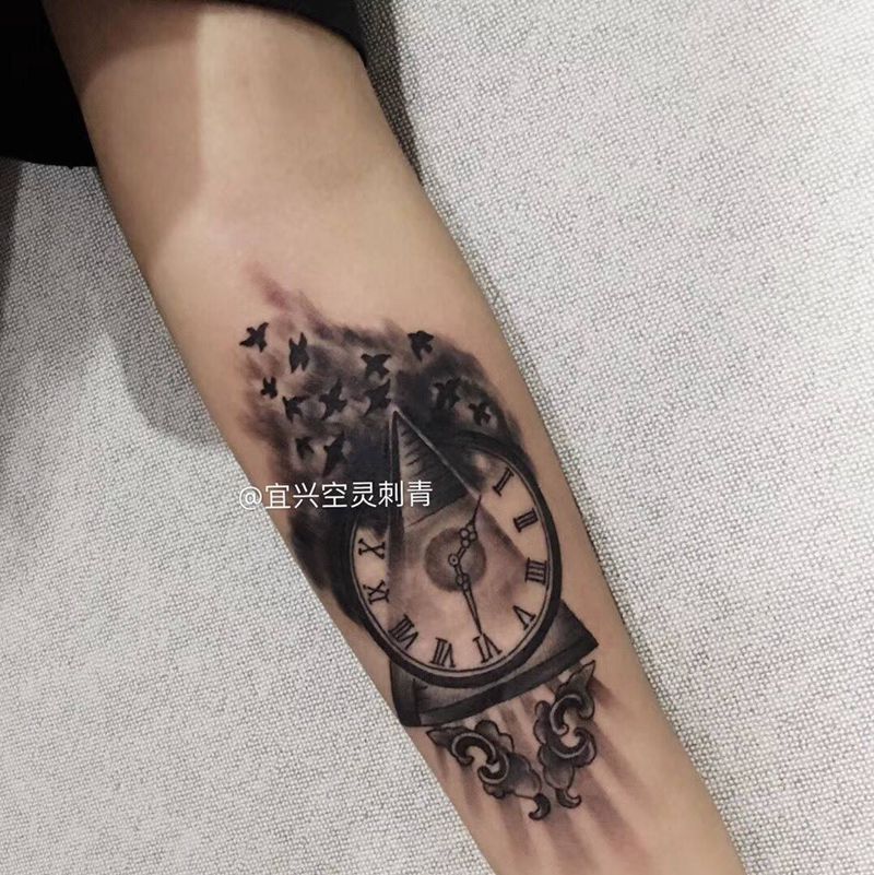 钟表纹身图片