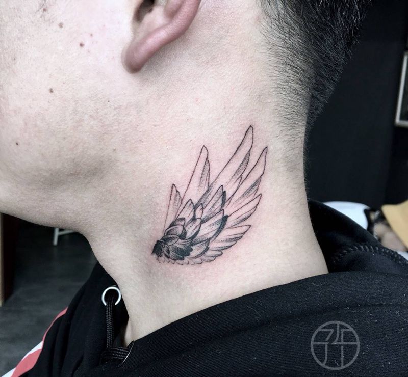 翅膀纹身图片