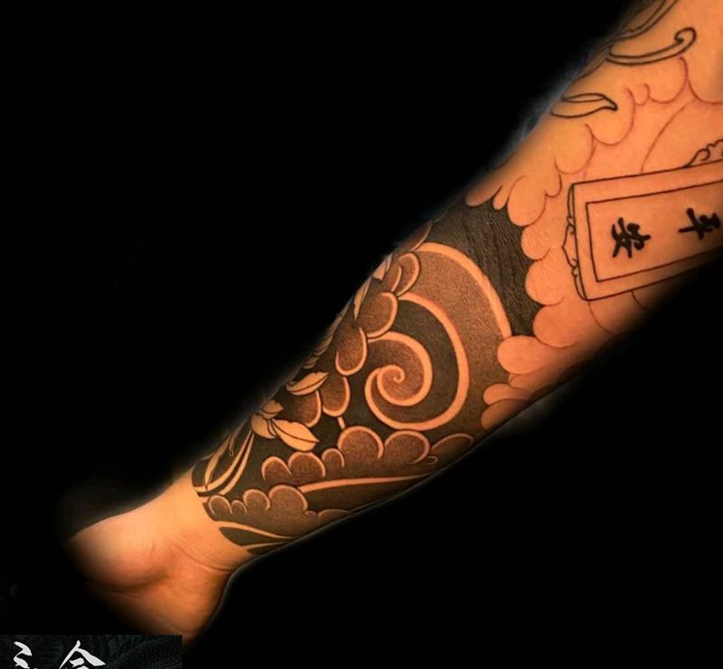 下次继续纹身图片_手臂老传统纹身图案