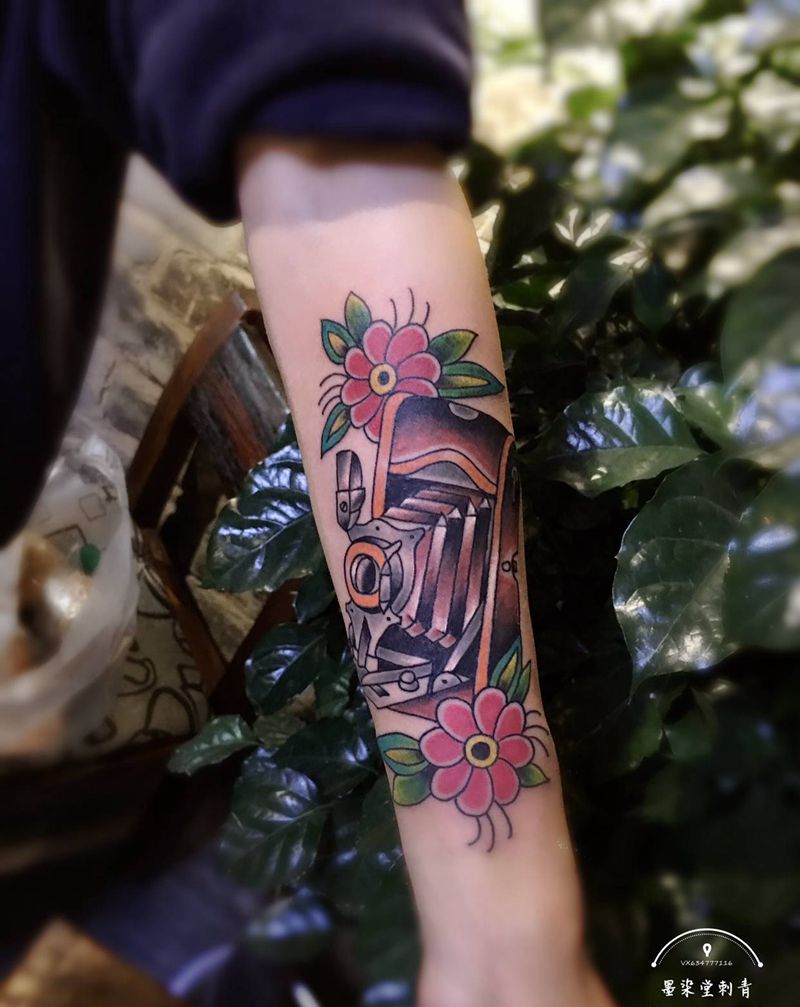相机纹身图片_手臂纹身图案