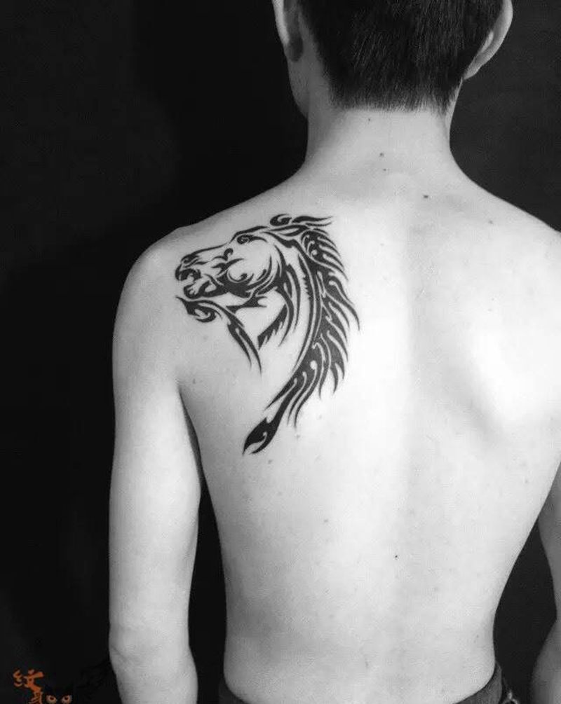 马纹身图片_雨墨刺青宜兴无锡.常州背部动物图腾原创传统写实纹身图案