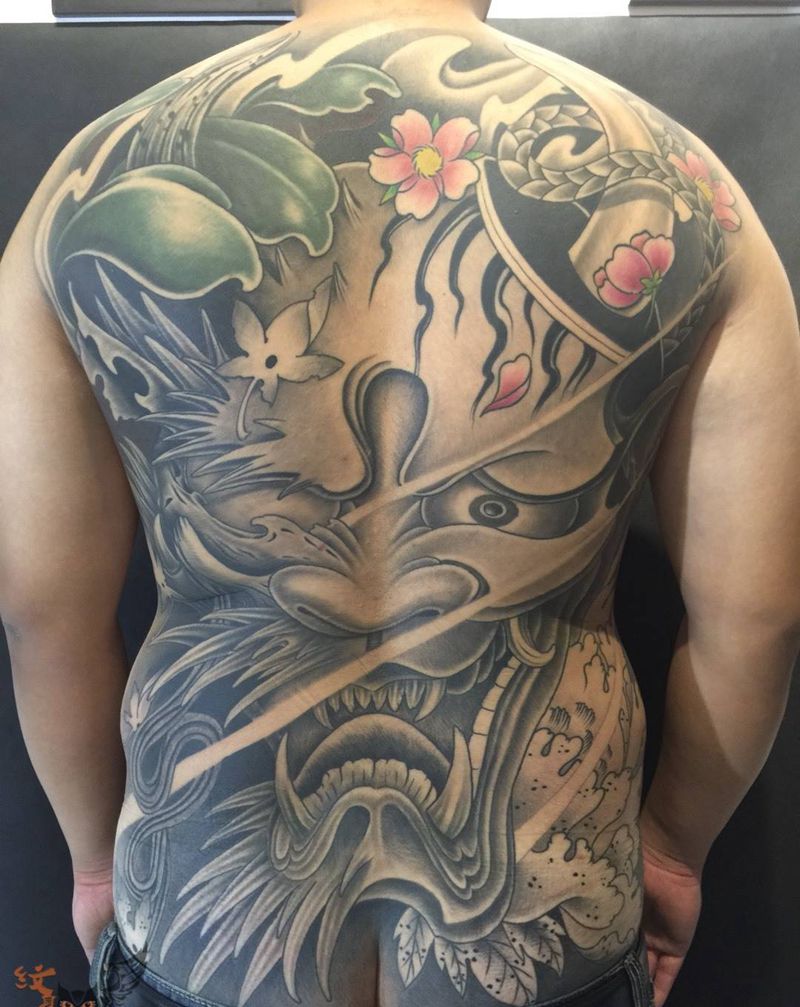 般若纹身图片_宜兴雨墨刺青传统腰部纹身图案