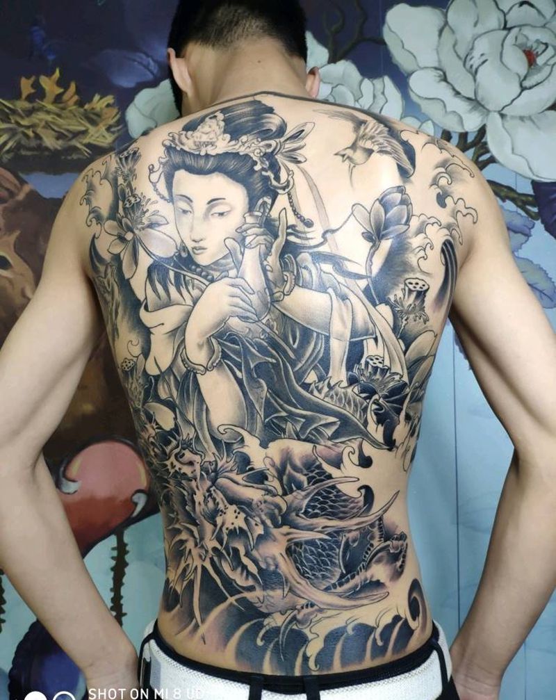 观音 龙纹身图片_背部新传统纹身图案