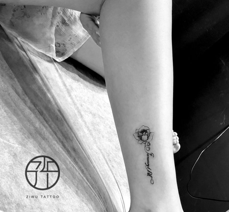 小花花纹身图片