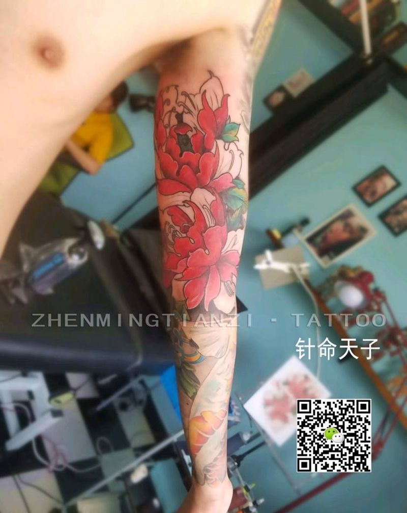 花臂 差一部分完成纹身图片