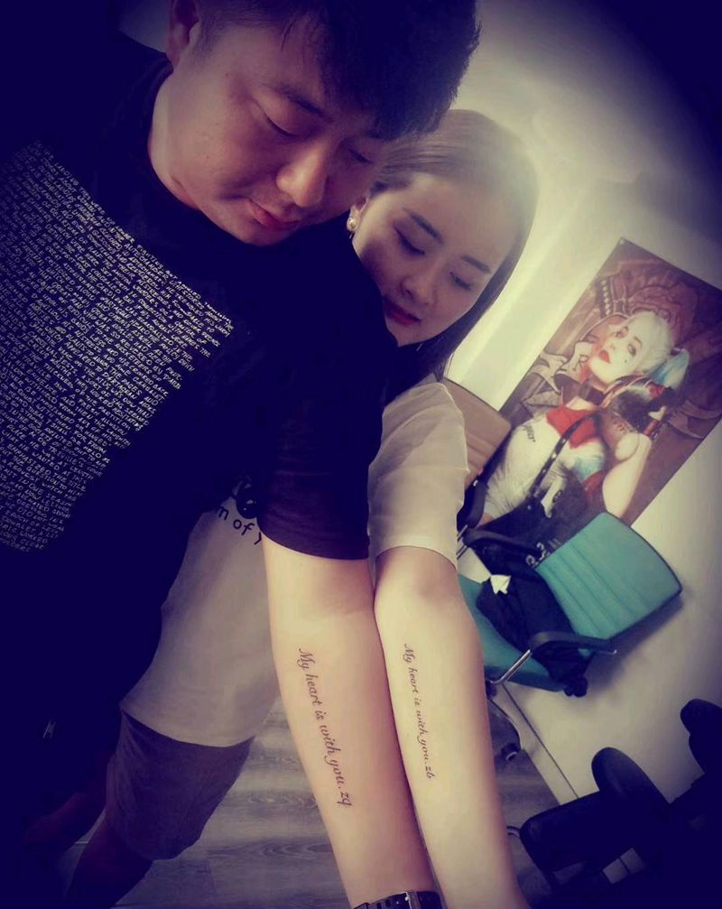 情侣字母纹身图片_手臂纹身图案